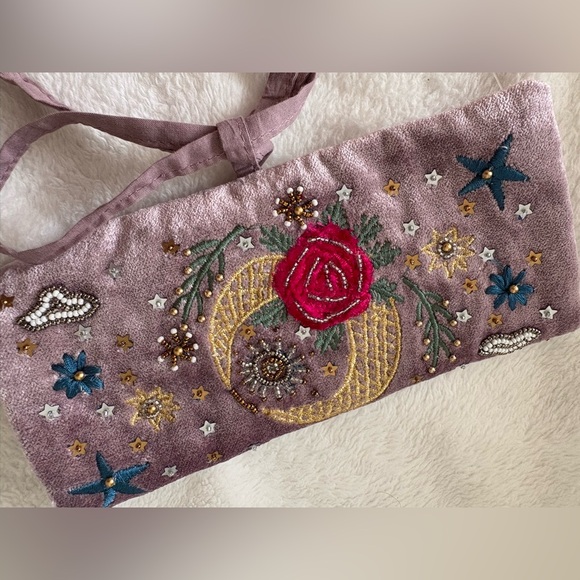 New World Market embroidered boho bohemian velvet clutch bag wallet w strap - Picture 4 of 9